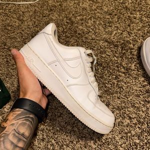 Nike Air Force low white color way